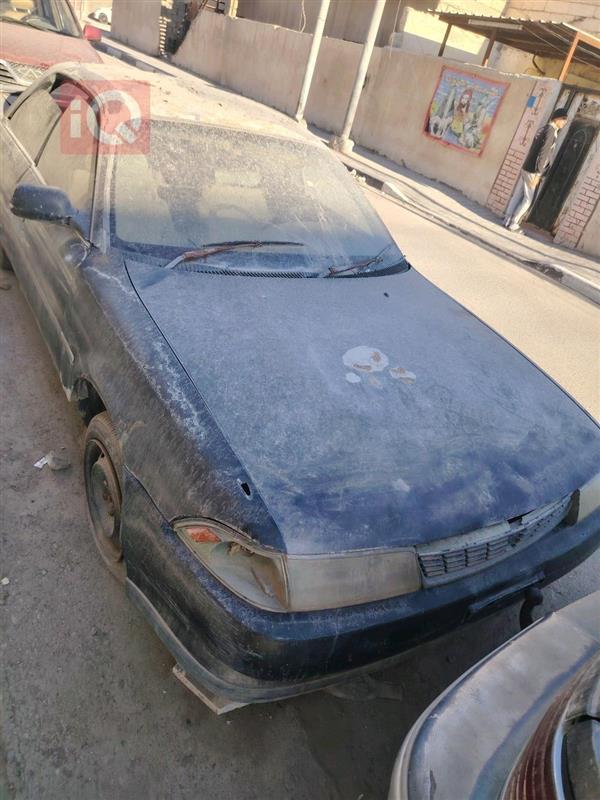 تويوتا كارينا 2000 للبيع في العراق - البصرة